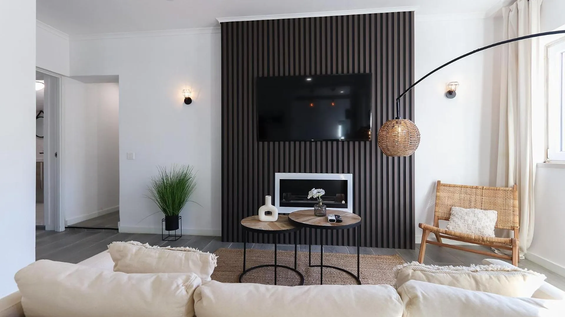 Rato Prime Terrace By Homing contacts